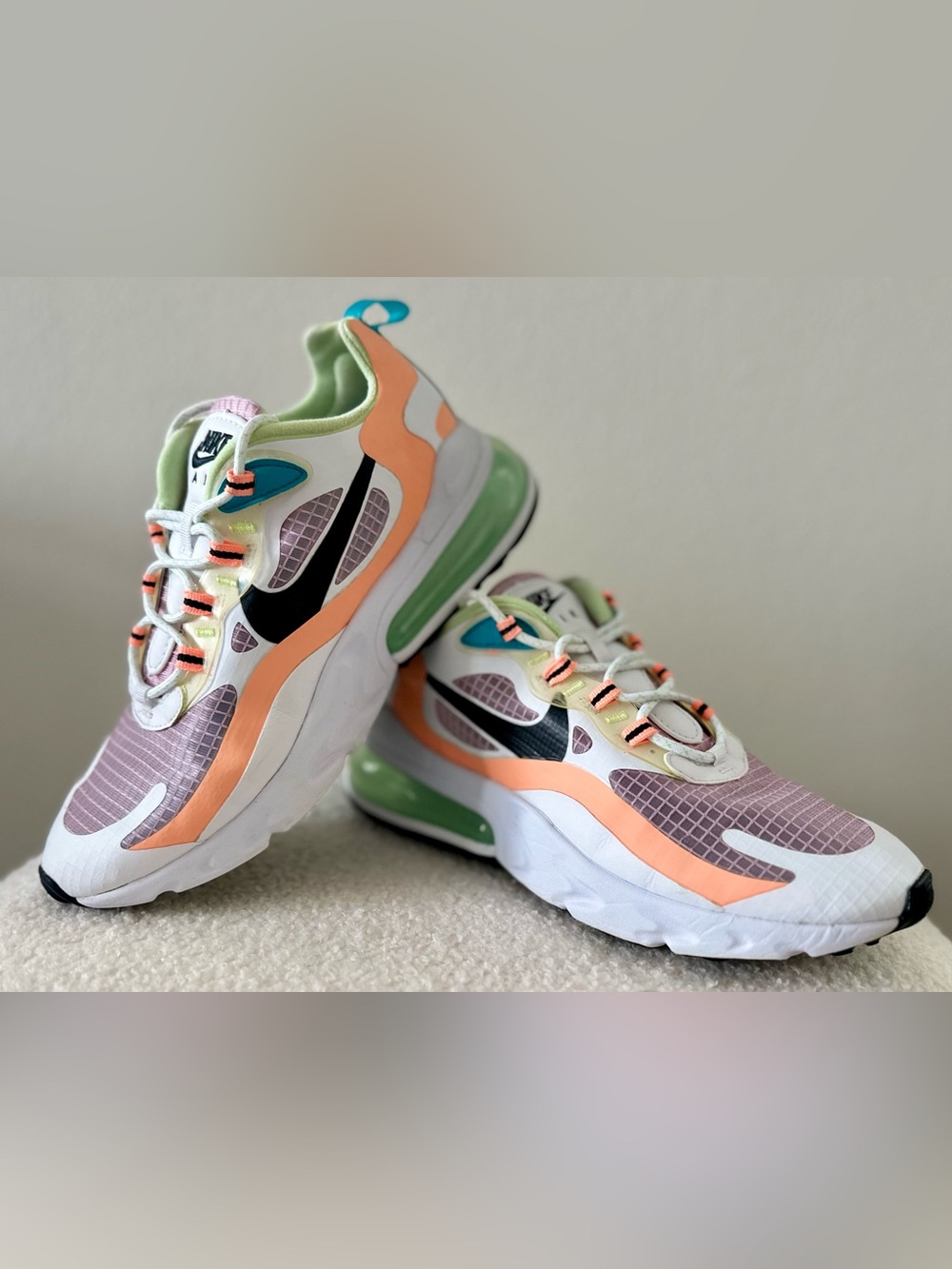 Nike Women's Air Max 270 React SE in the "Light Arctic Pink" size 7.5